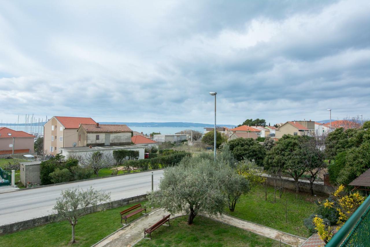 Apartment Park Kastela Bagian luar foto