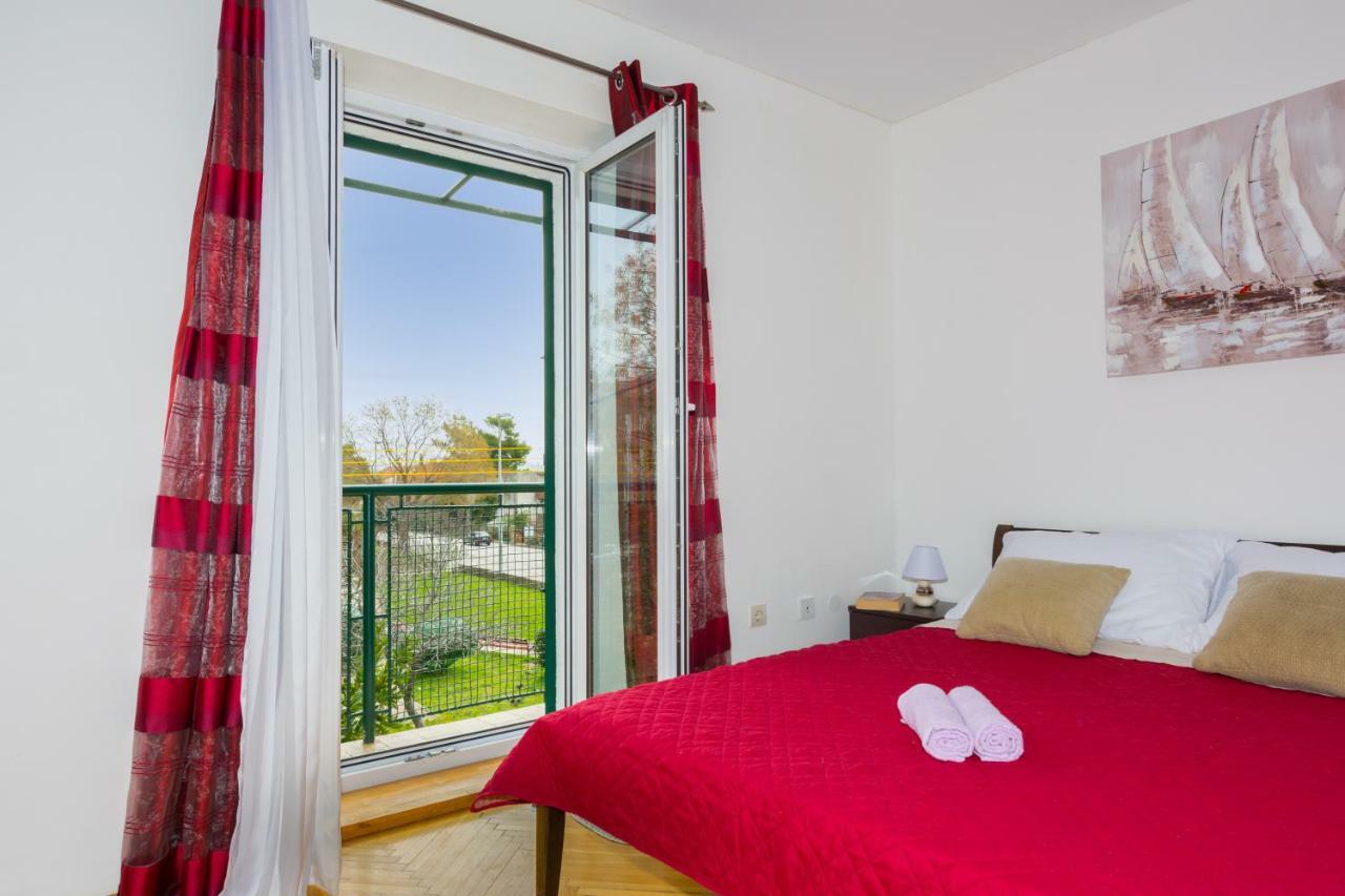 Apartment Park Kastela Bagian luar foto